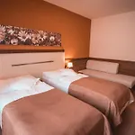Dom zdravia - KÚPELE PIENINY 3* Cerveny Klastor
