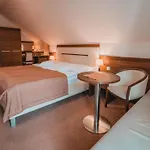 Hotel Dom zdravia - KÚPELE PIENINY Cerveny Klastor