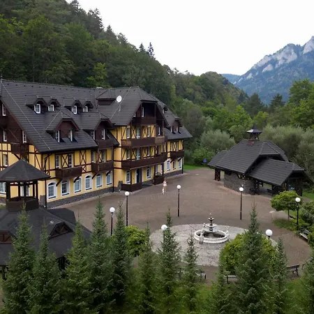 Отель Dom Zdravia - Kupele Pieniny Червены-Клаштор